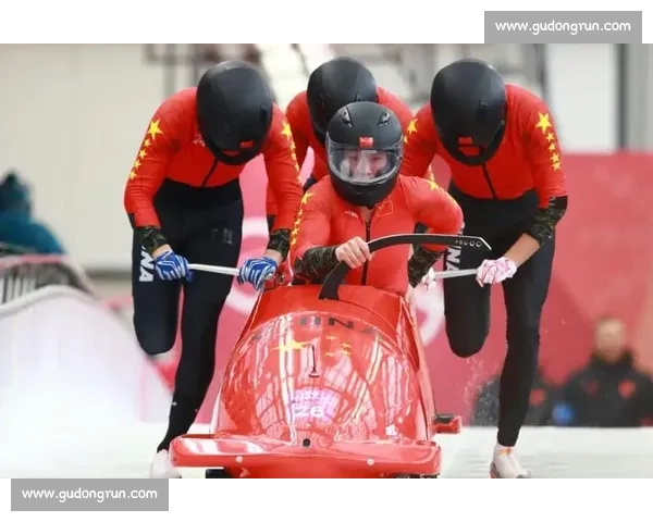 雪车赛道极速较量飞驰寒冬挑战极限速度与激情的巅峰对决